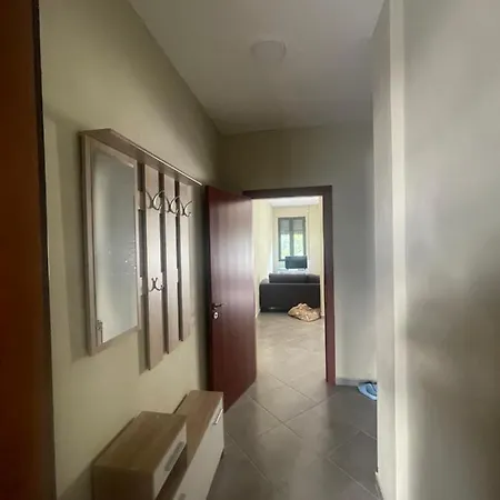 Guest Apartament Golem (Tirana)